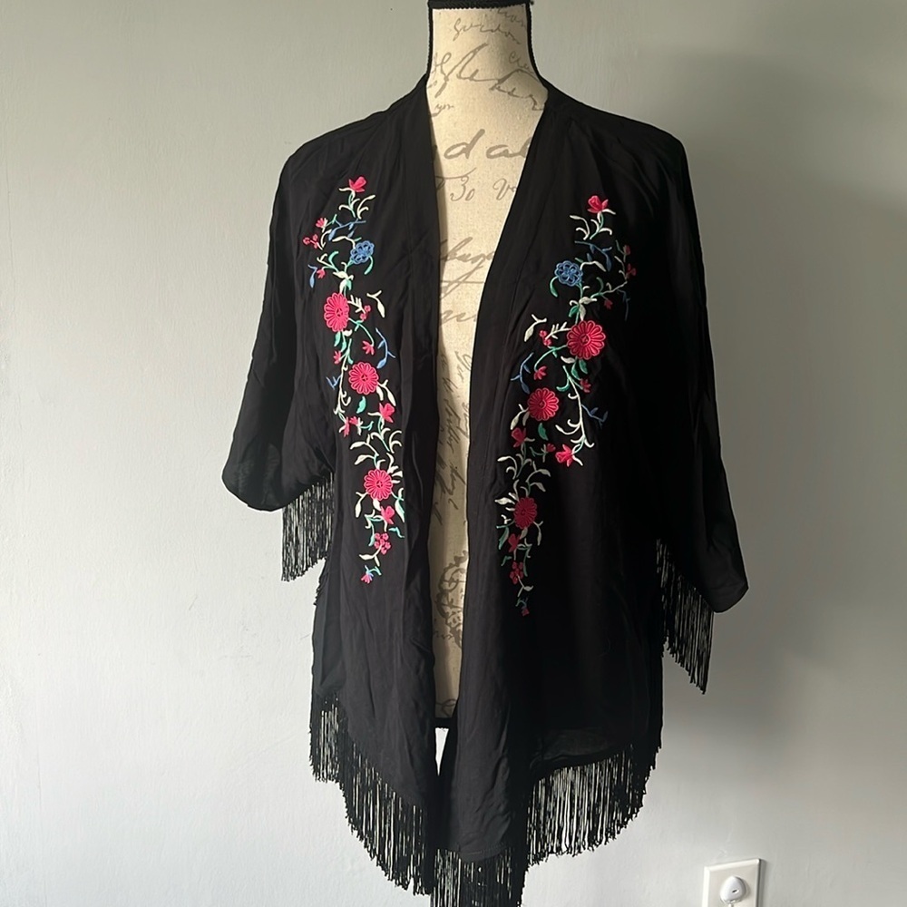 Summer Cover Up Embroidered Small/Medium floral design short sleeve